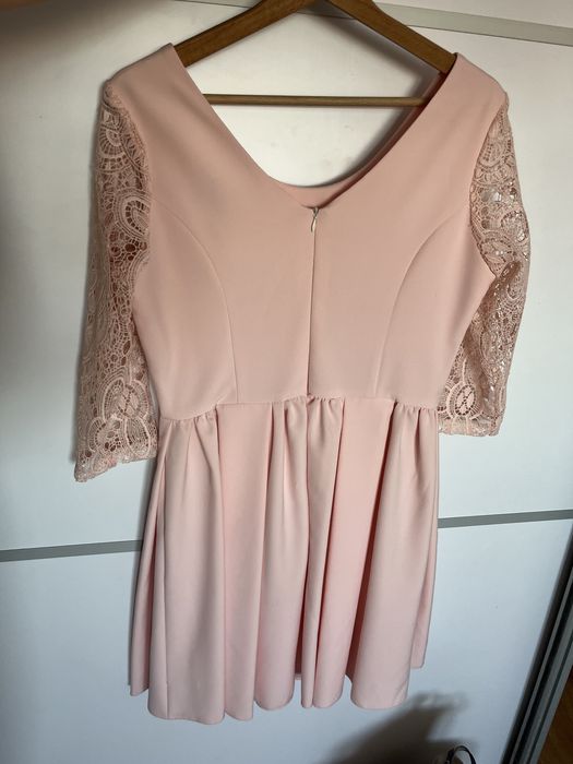 Jasnorozowa sukienka 42
