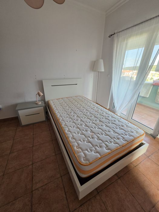 Conjunto Quarto Juvenil 120x200 (Cama + Colchão + Mesa Cabeceira)