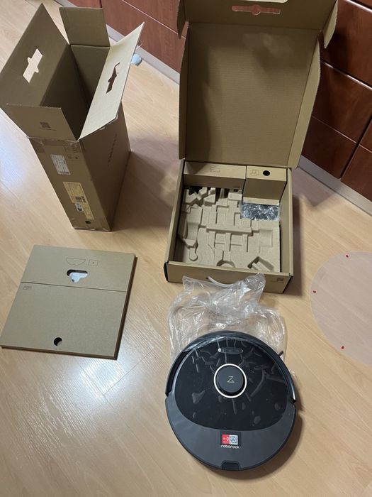 Робот-пилосос миючий RoboRock Q8 Max Black