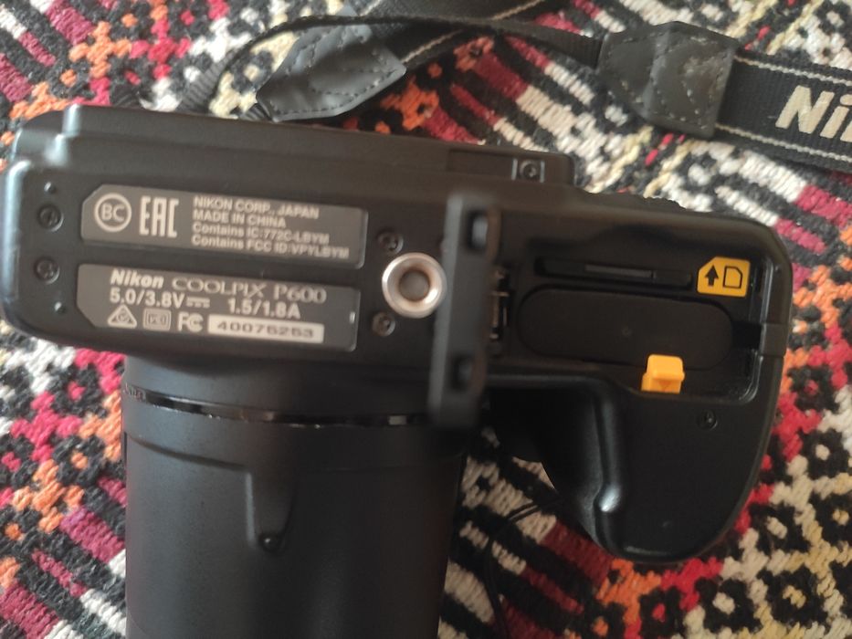 Máquina Fotográfica Nikon p600
