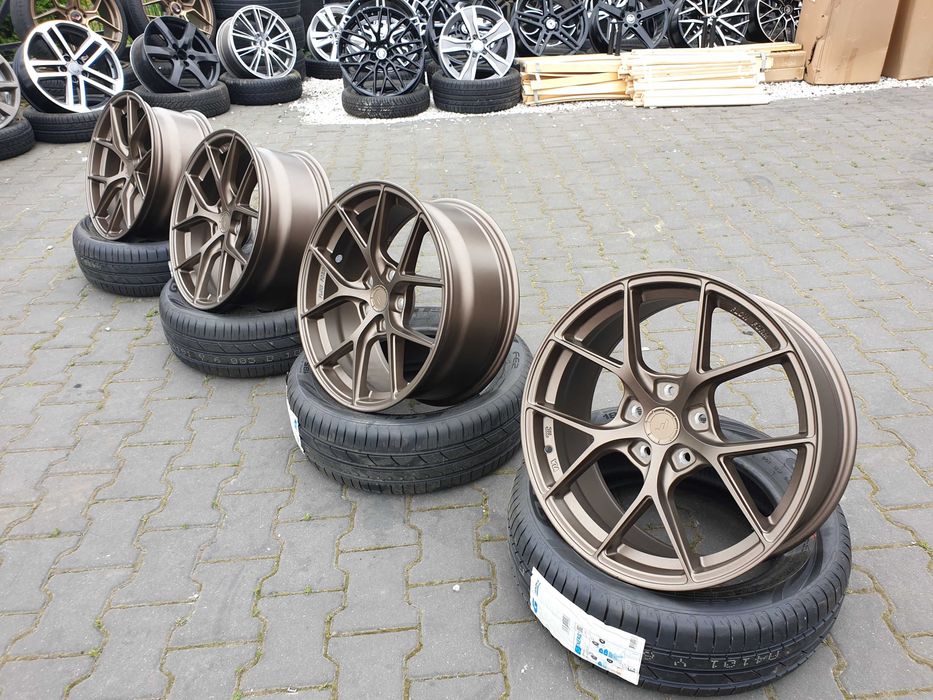 Felgi aluminiowe Japan Racing SL01 18" 5x114,3 8j et35 Nissan Kia itp.