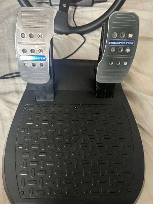 Продам игровой руль Thrustmaster (T300)
