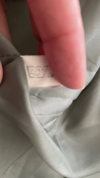 Kostium damski ze spodniami