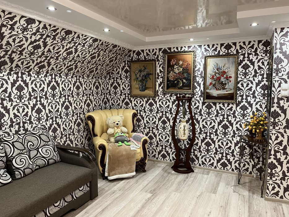 Елітний будинок 302 м2 престижний район Берегово