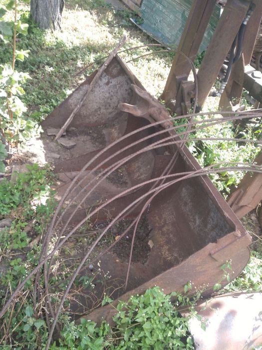 Навантажувач, погрузчик, навісне до трактора