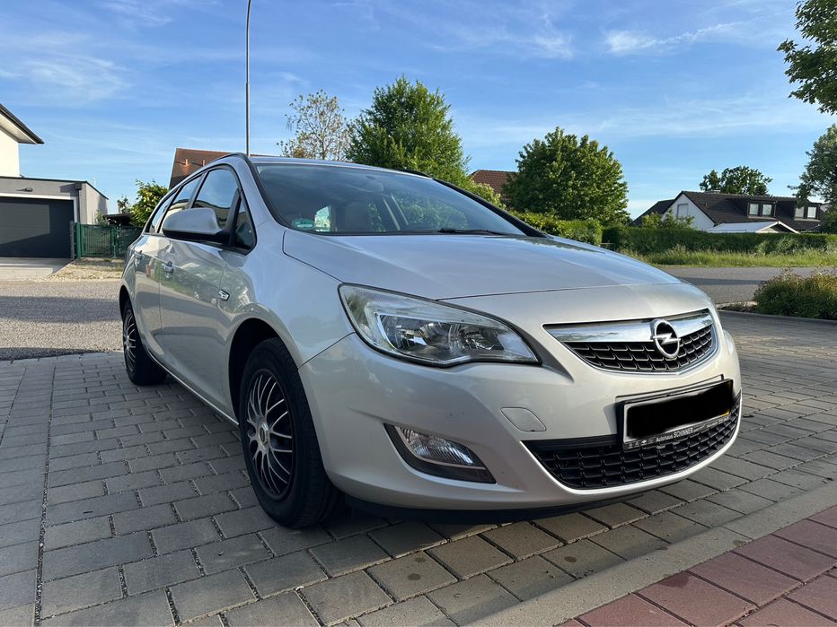 Opel Astra j 1.4 2010