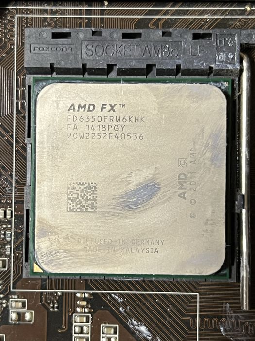 Комплект материнська плата+проц+оператівка