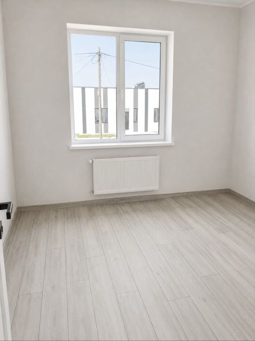 Таунхаус з Ремонтом 80м2 2 сотки  2 кімнати ТОП локація