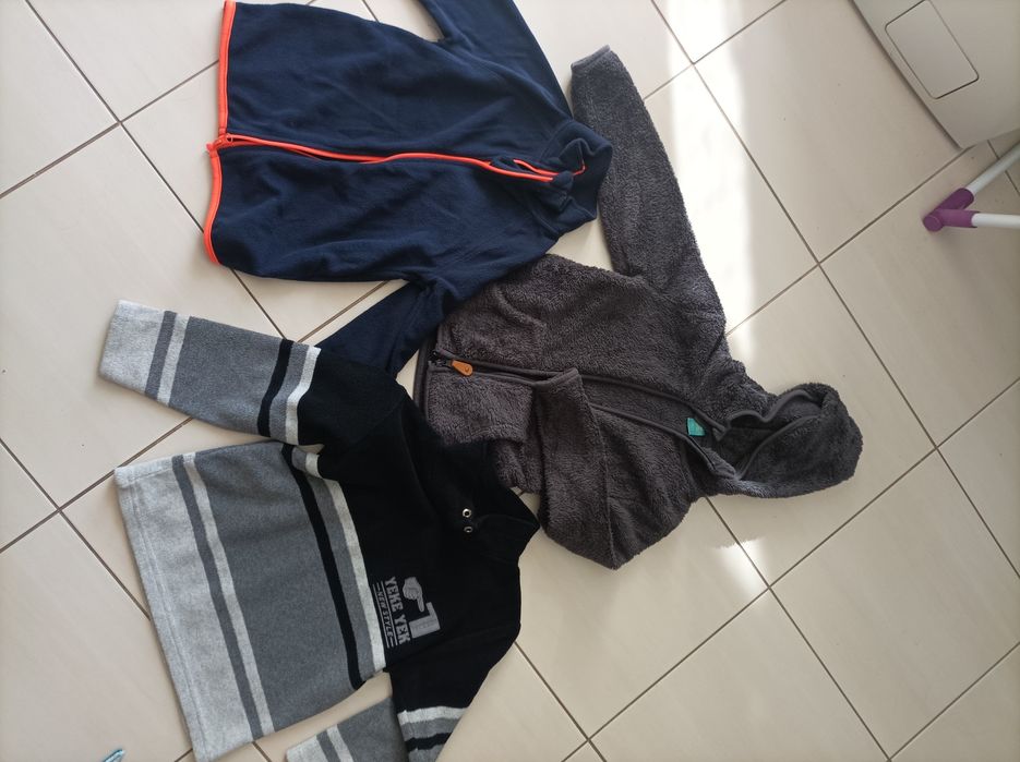 Bluzy polarowe chłopięce 116-122