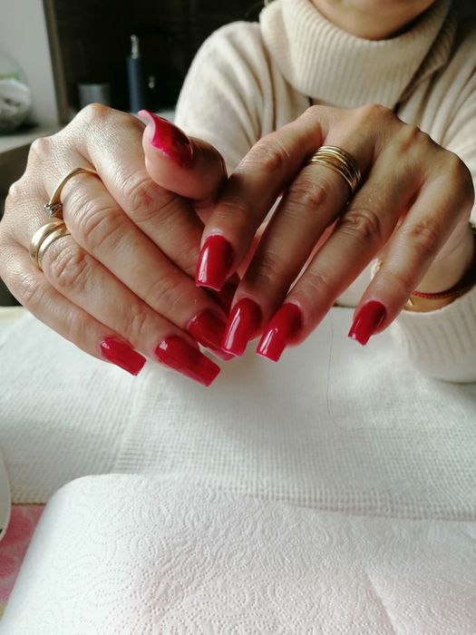 Manicure, stylizacja  paznokci. Promocyjne ceny !