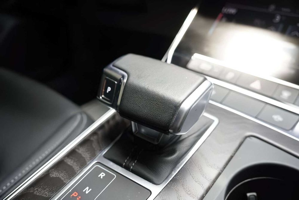 Audi A6 2.0      2023