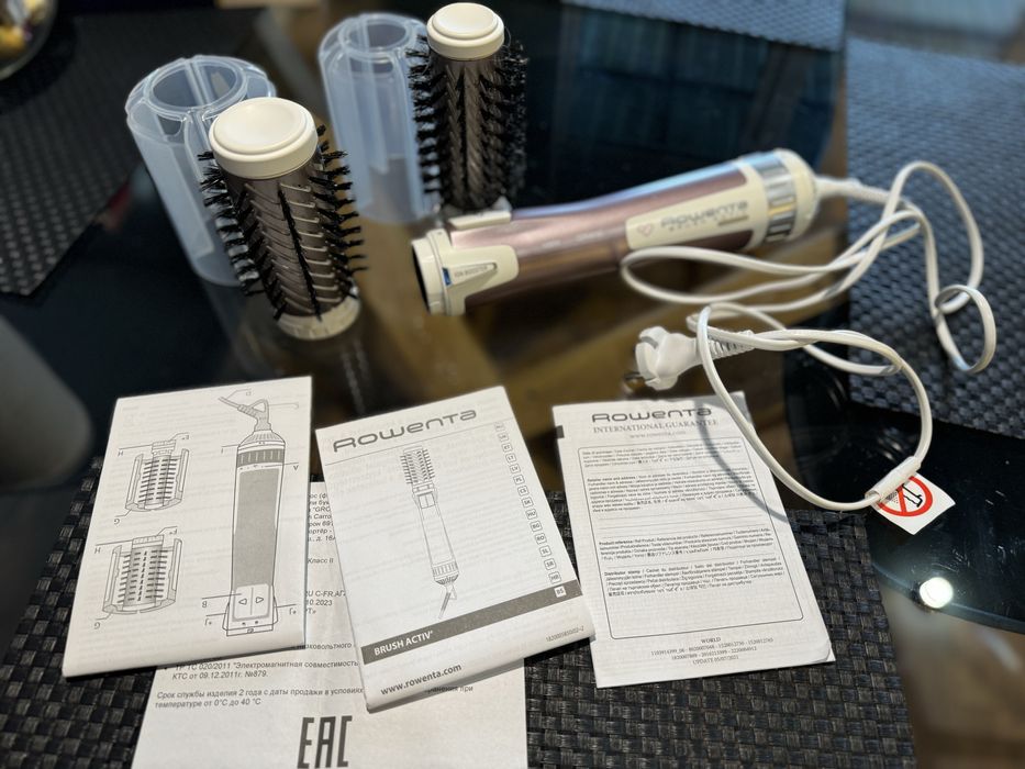Фен-браш Rowenta