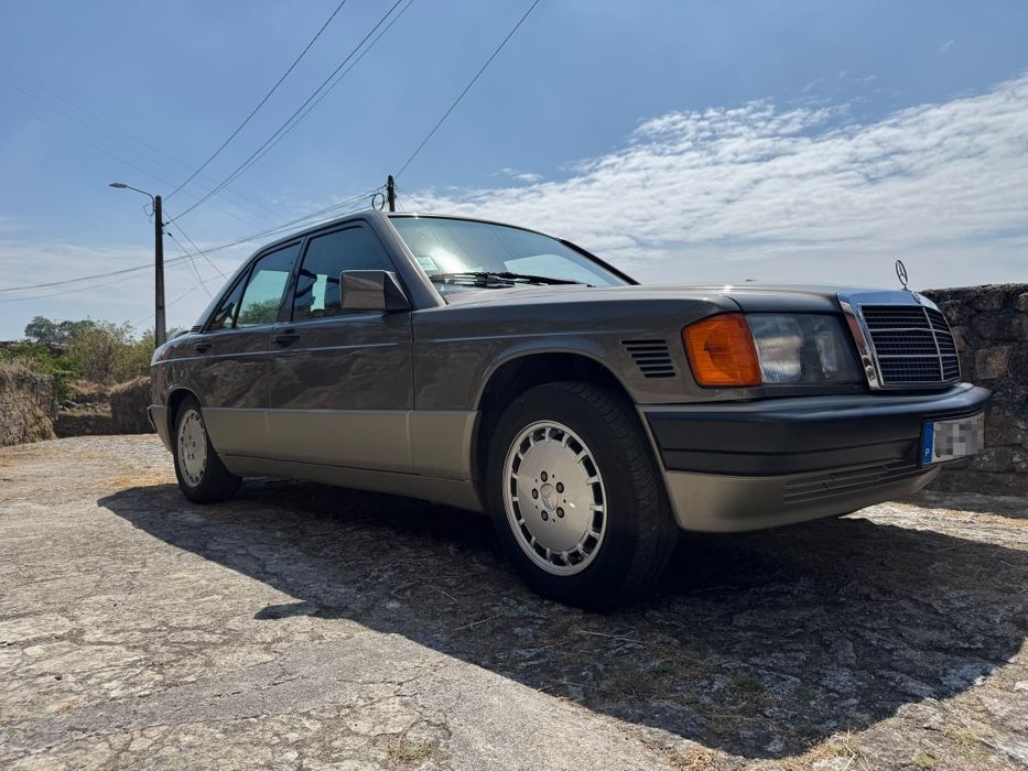Mercedes-benz 250D TURBO