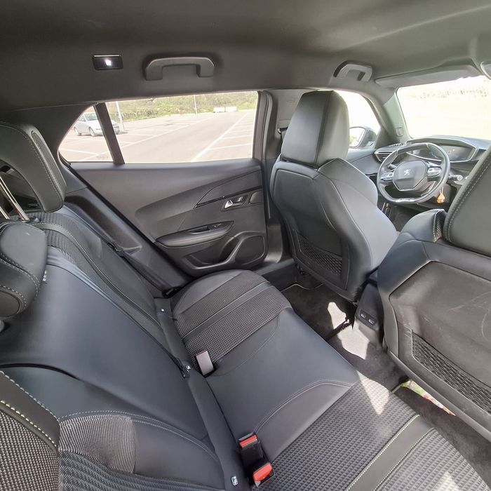 Peugeot 2008 GT - Na garantia - Nacional - único dono - Particular