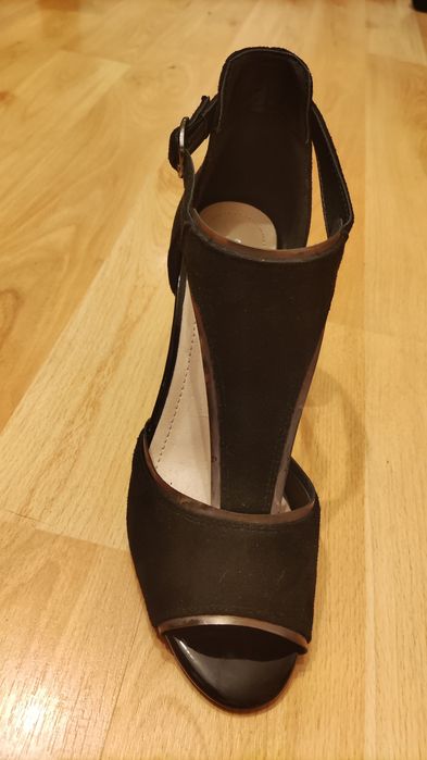Buty czarne na słupku  roz 37