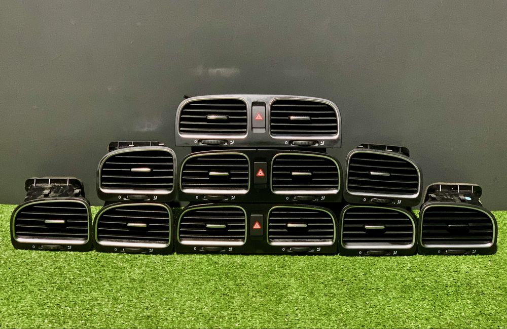 Дифлектор центральний Гольф 6 лівий правий Golf 6 дефлектор воздушний