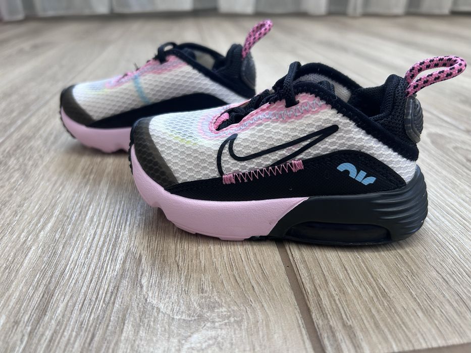 Продам дитячі кросівки NIKE AIR MAX 20р.