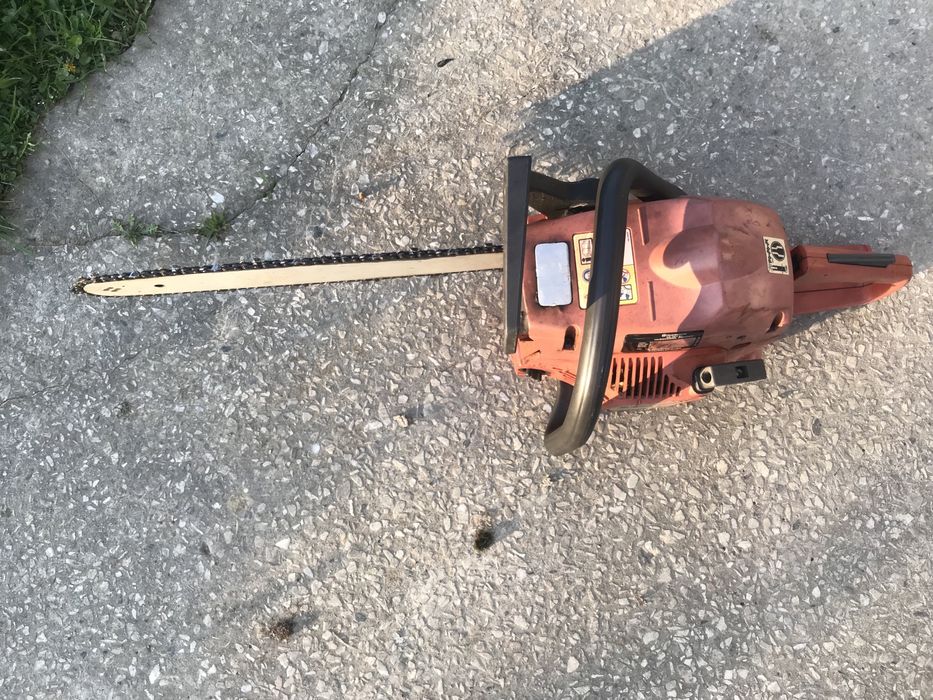 Продам бензопилу