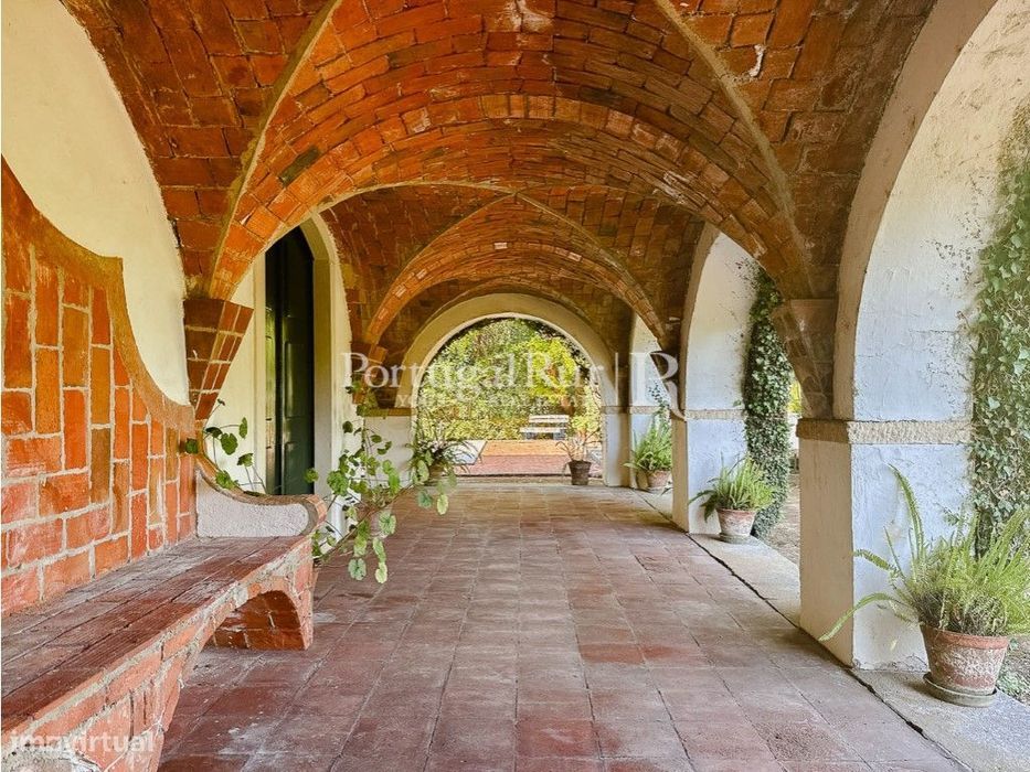 Quinta de charme com 4,3 hectares na margem do rio, a 1 hora de Lisboa