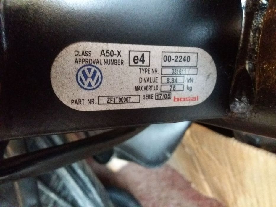 Продам фаркоп(прицепне) Vw Touran
