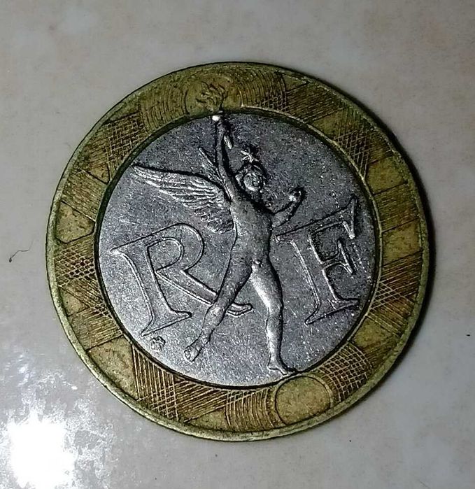 moedas estrangeiras