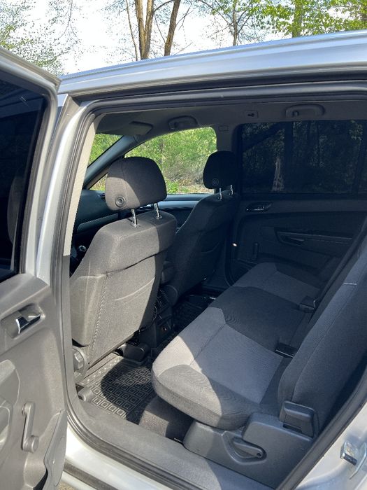 Продам Opel Zafira B