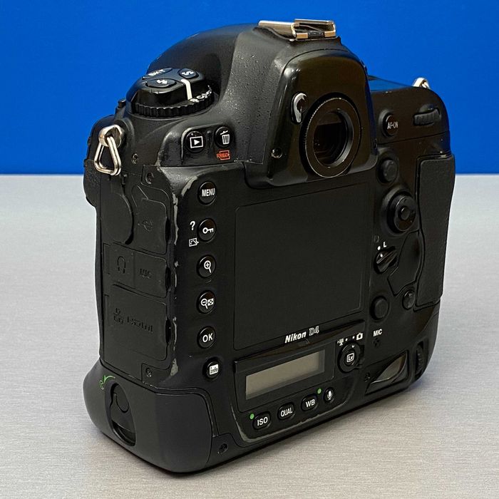 Nikon D4 (Corpo) - 16.2MP