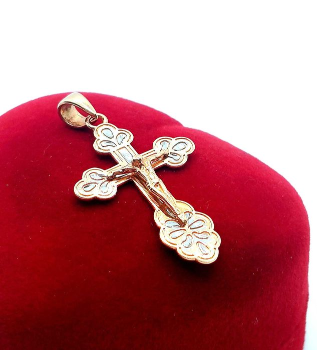 Złota zawieszka krzyżyk z Jezusem Pr.585 W:1,62gr InterSKLEP