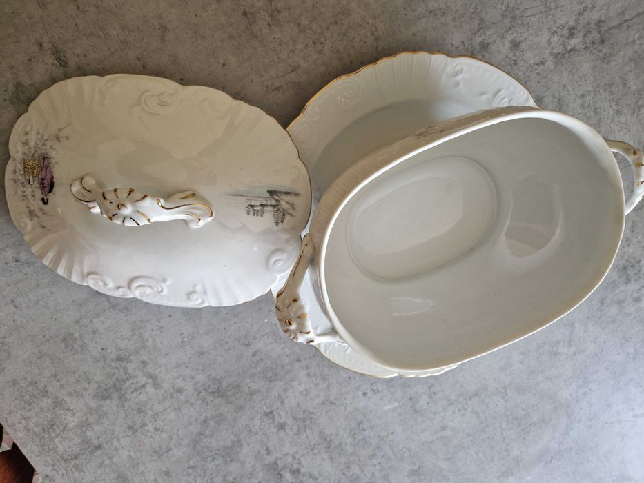 Terrina e prato de bolo de colecção Família Rose da Vista alegre