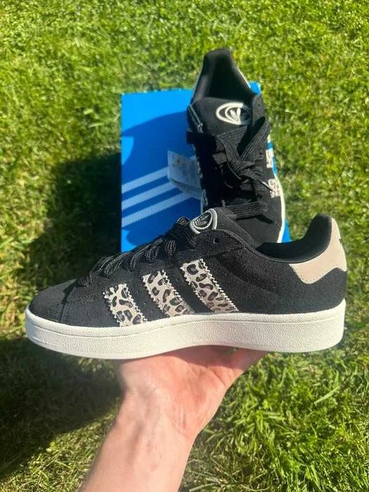 adidas original CAMPUS 00s R.42