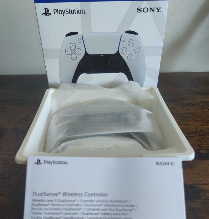 DualSense Wireless Controller - White (Novo)