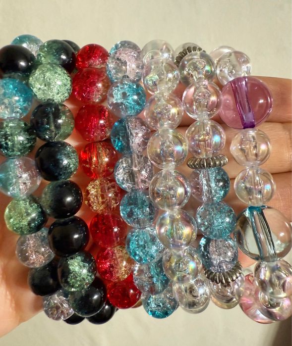 Браслети з бусин на еластичній основі