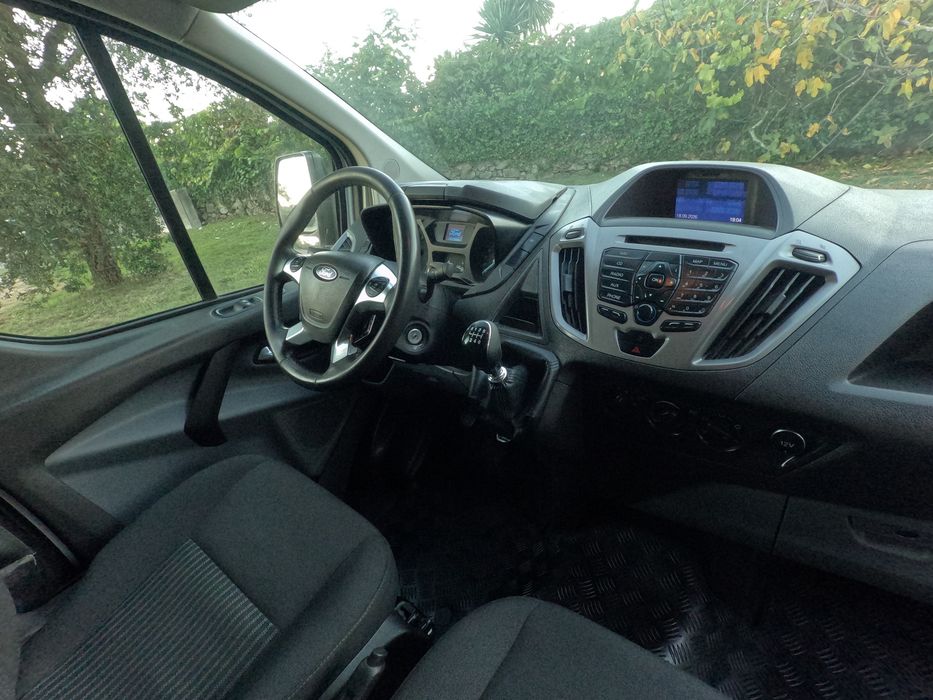 Ford Transit Custom L2H1 2.2 tdci 125cv