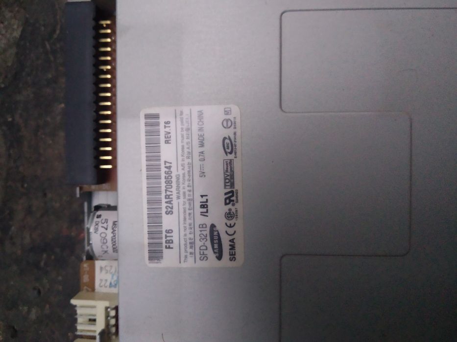 Продам комплектуючi дo компьютера.