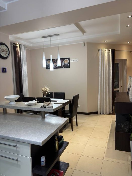 Елітний будинок Бережани. 291кв.м, 5кімнат. Сучасний ремонт.