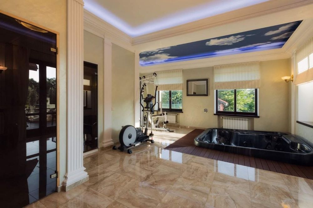 Полная автономнсть! Вилла с собственным SPA  в красивом городке