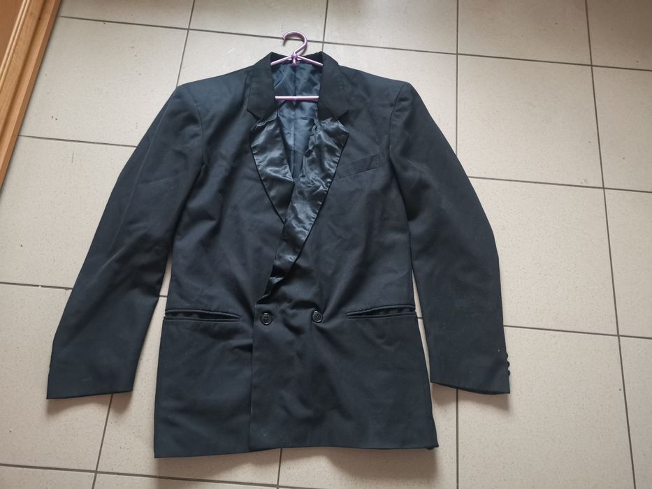 Marynarka męska smokingowa z satynowymi klapami dwurzedowa