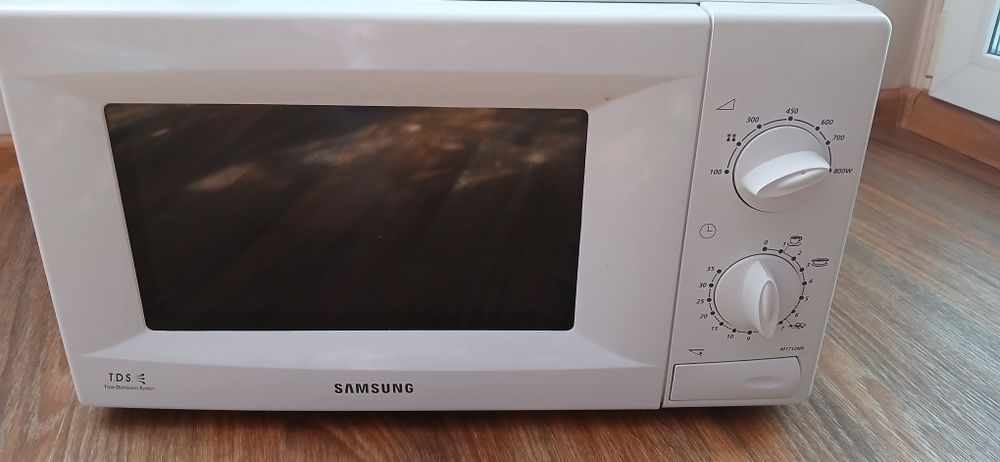 Микроволновка Samsung