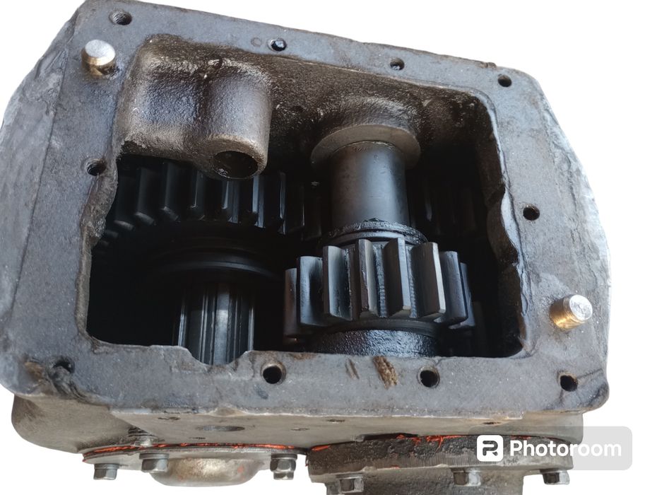 Львівський погрузчик реверс роздатка мох