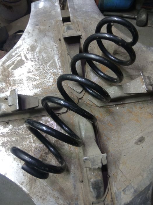 Задня пружина пасат б7