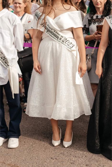 Продам выпускное платье