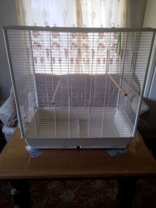продам клітку для птахів