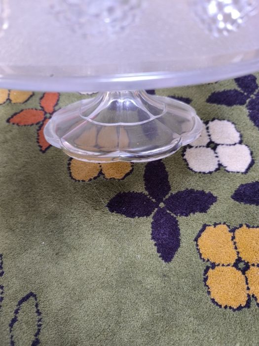 Bomboneira antiga em plástico