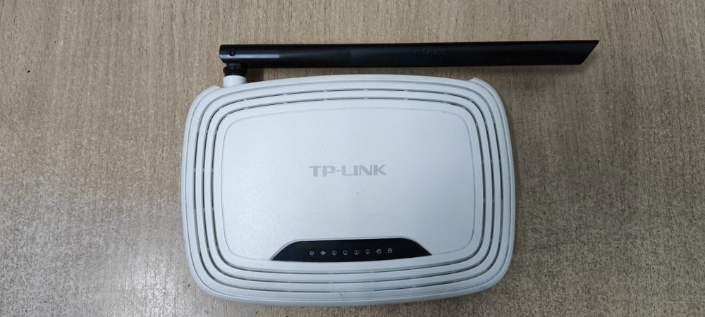 Wi-Fi роутер TP-Link TL-WR740N