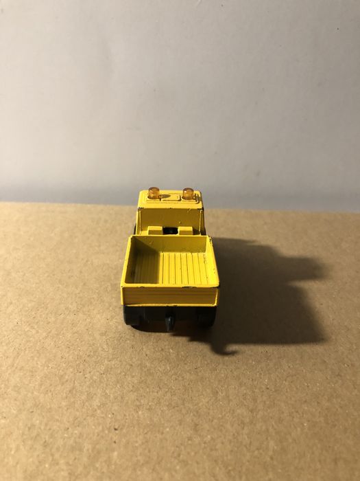 Matchbox Unimog 1:76