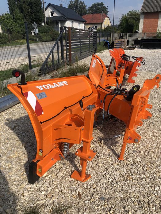 Nowy pług do śniegu VOLANT hydrauliczny składany euro/tuz 2.6/3.2m