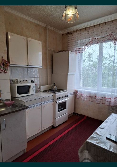 Срочно! Продаётся 2-х комнатная квартира на микрорайоне Солнечный.