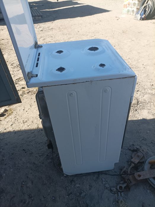 Продам газовую плиту indezit