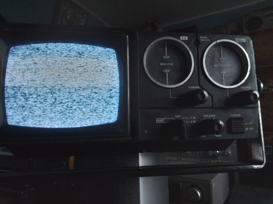 Tv z radiem  Crown