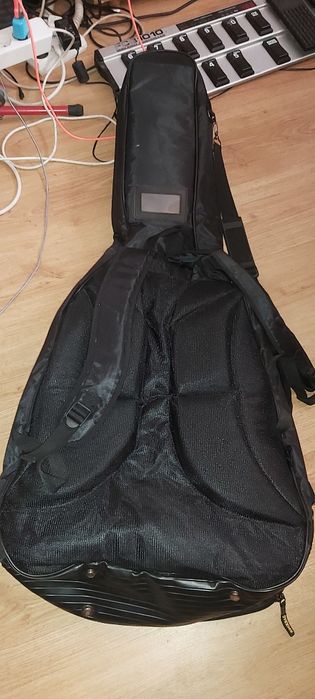 Pokrowiec na gitarę akustyczną wodoodporny ,piankowy Rockbag